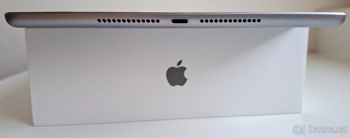 Prodám tablet Apple iPad 6 generace (2018) - 8