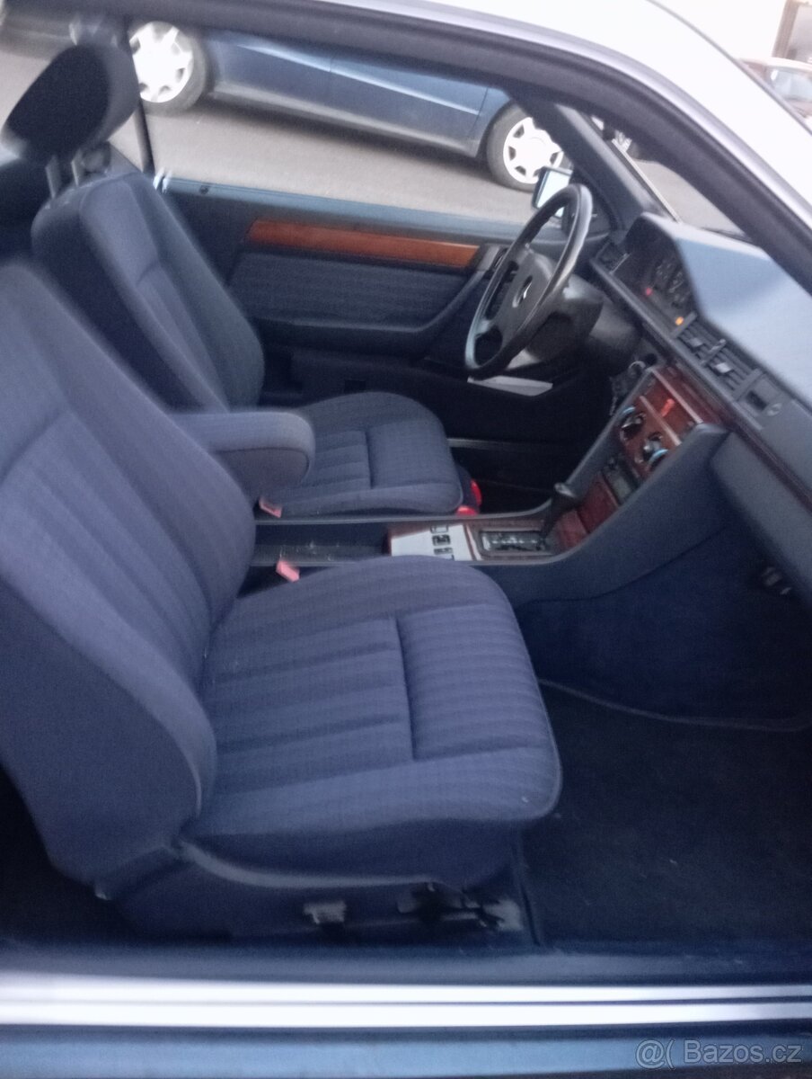 Mercedes Benz W 124 coupe ,1 Majitel - 8