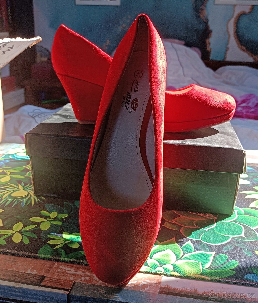 Červené semišové lodičky - 8
