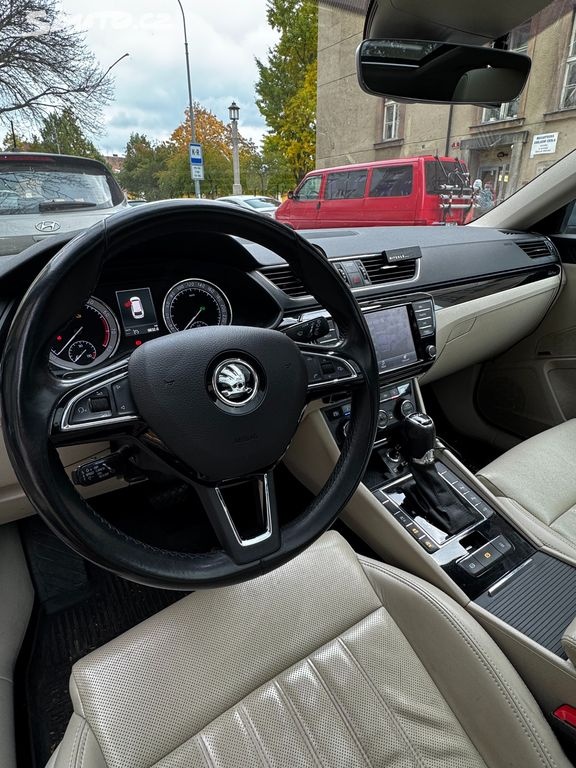 Škoda superb - 8