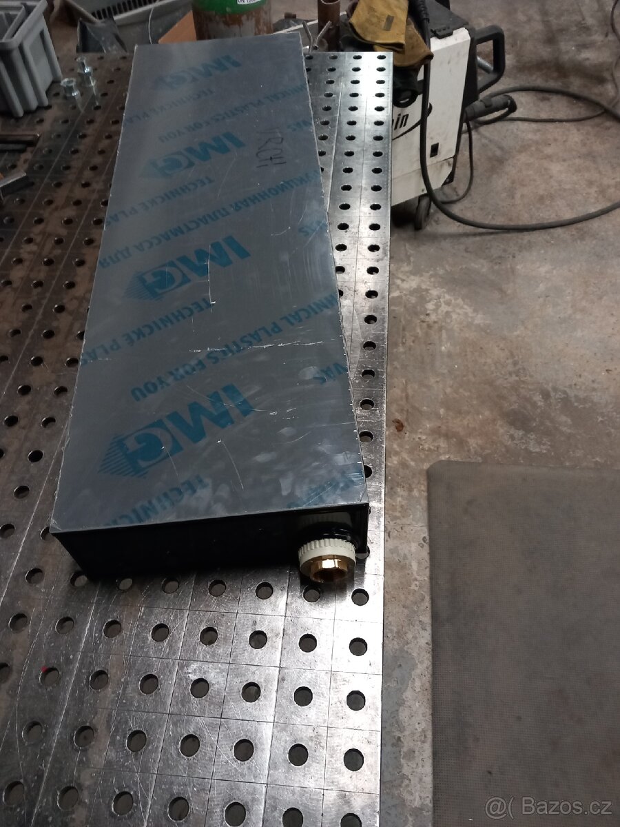 Plastové nádrže - 8