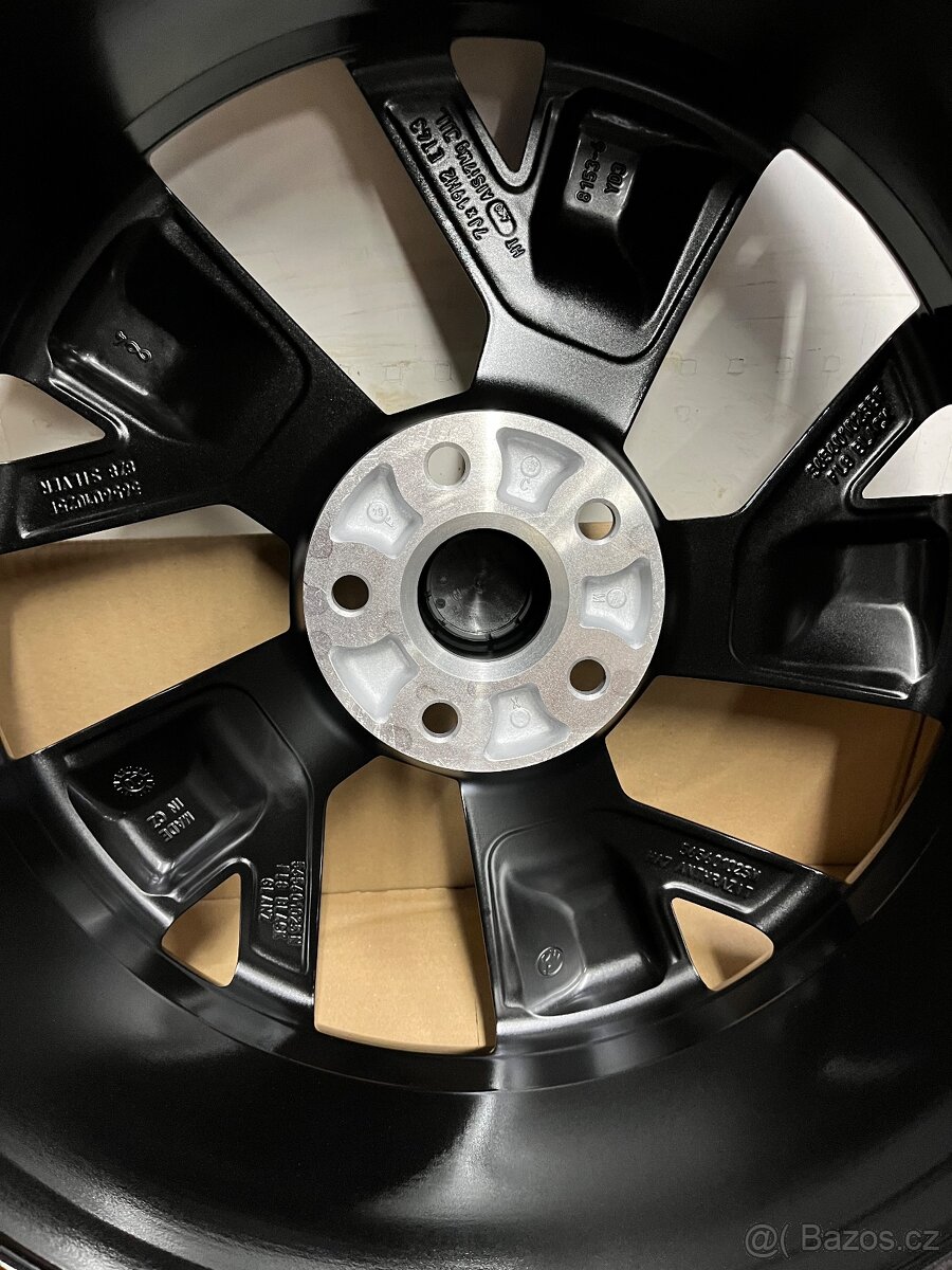 Škoda Kodiaq R19 Nová originální sada - 8