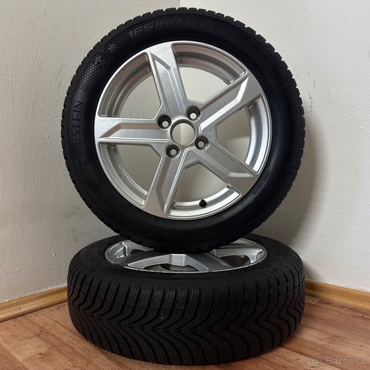 TOYOTA AYGO 4x100 R15 ET35+ZIMNÍ 165/60R15 7,5mm - 8