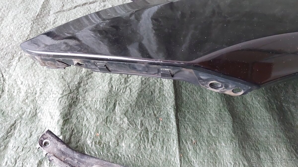 Mercedes W164 BLATNÍK LEVÝ ČERNÝ 4000kč - 8