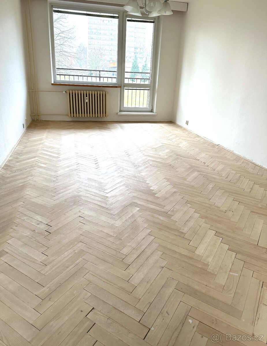 Prodej 3+1 OV - Poruba, ul. J. Ziky, 81 m2, balkon. Dohoda - 8