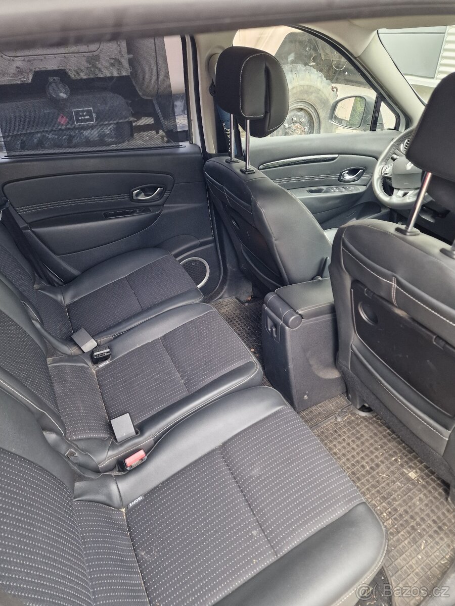 RENAULT SCENIC 3 DCi 1,5 81 kW - 8