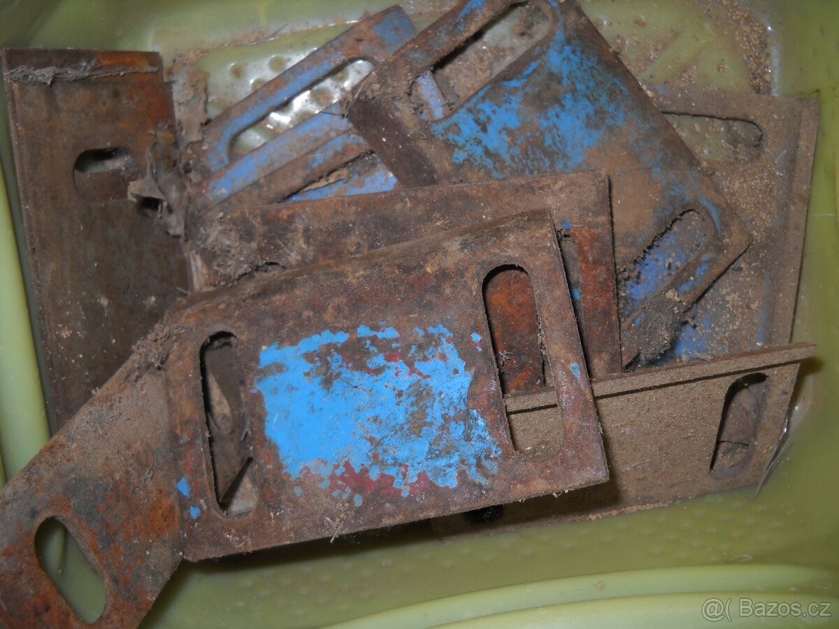 E 512-514 díly žací lišty - 8