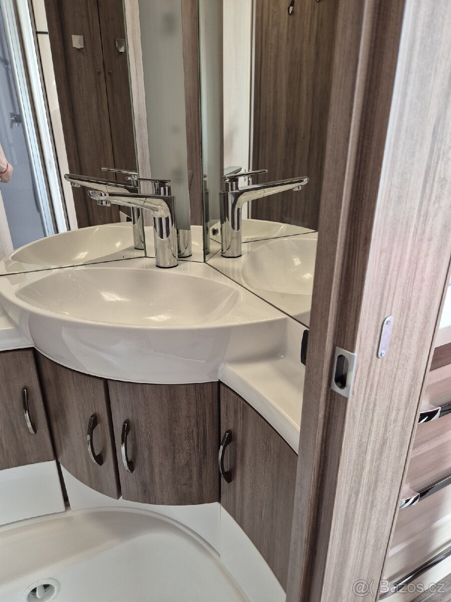 Karavan Hobby 560, 2015 - 8