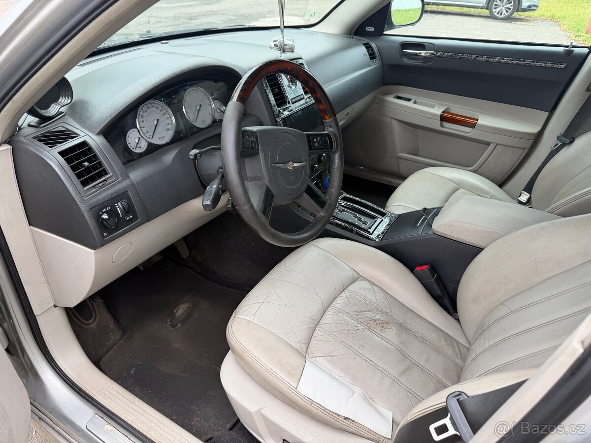Chrysler 300C crd - 8