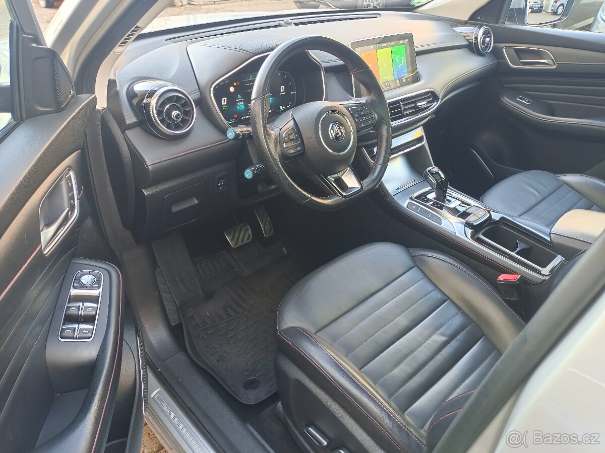 MG EHS PHEV Luxury 1.5 119kW AUT. 84tkm - záruka Autodraft - 8