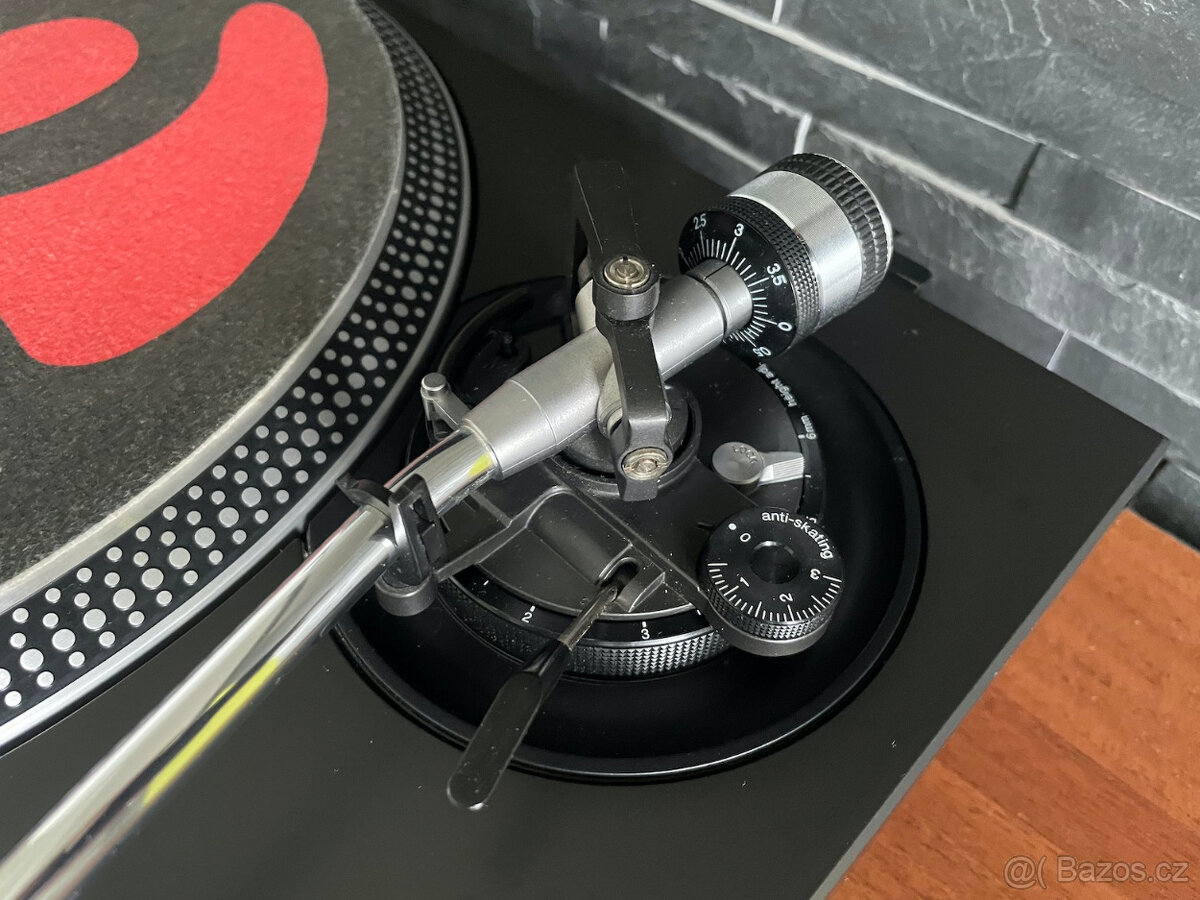 Technics SL 1200 - 8