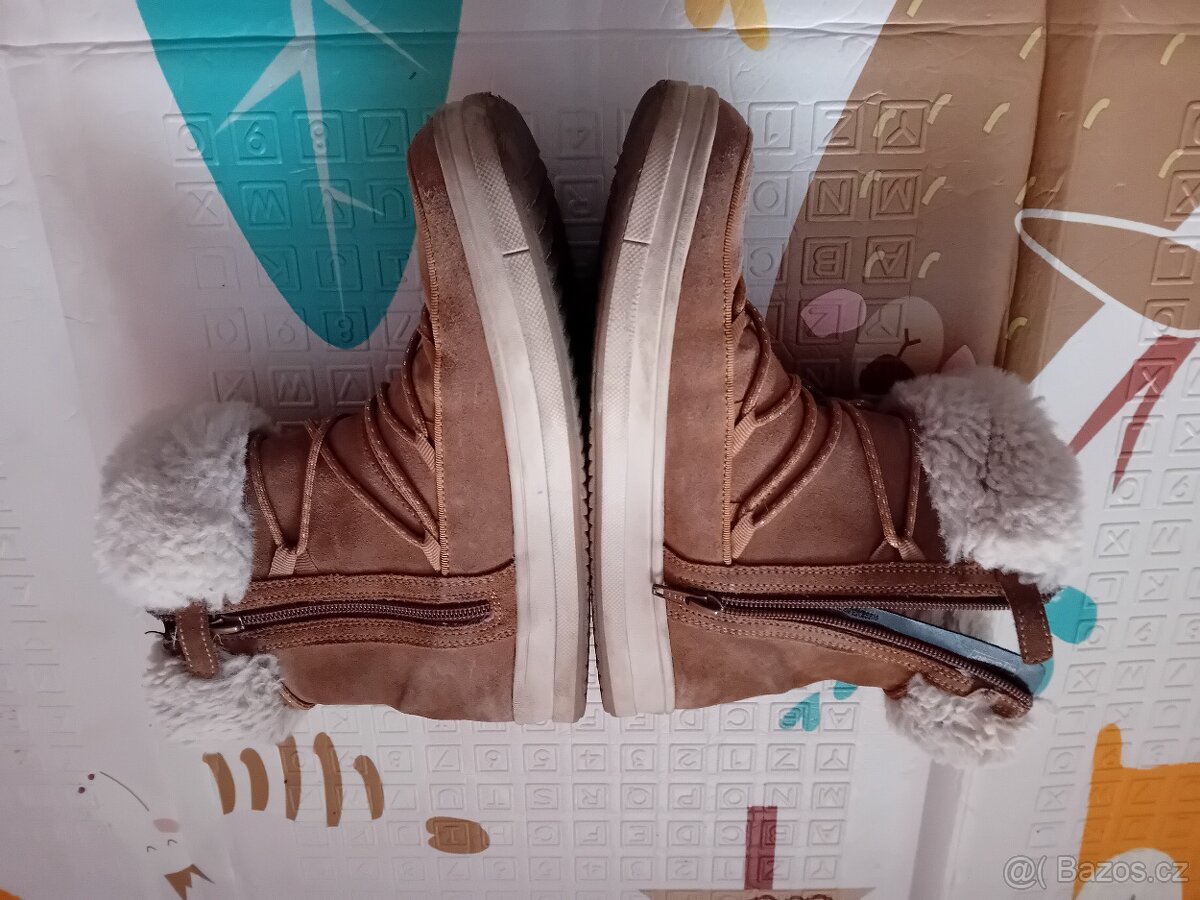 Dívčí zimní kotníkové boty zn. GEOX vel. 39 - 8