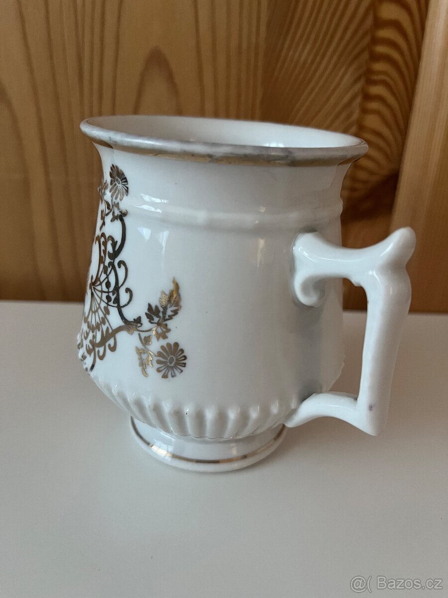 Sběratelský starý hrnek mušlák Prodaná nevěsta - 8