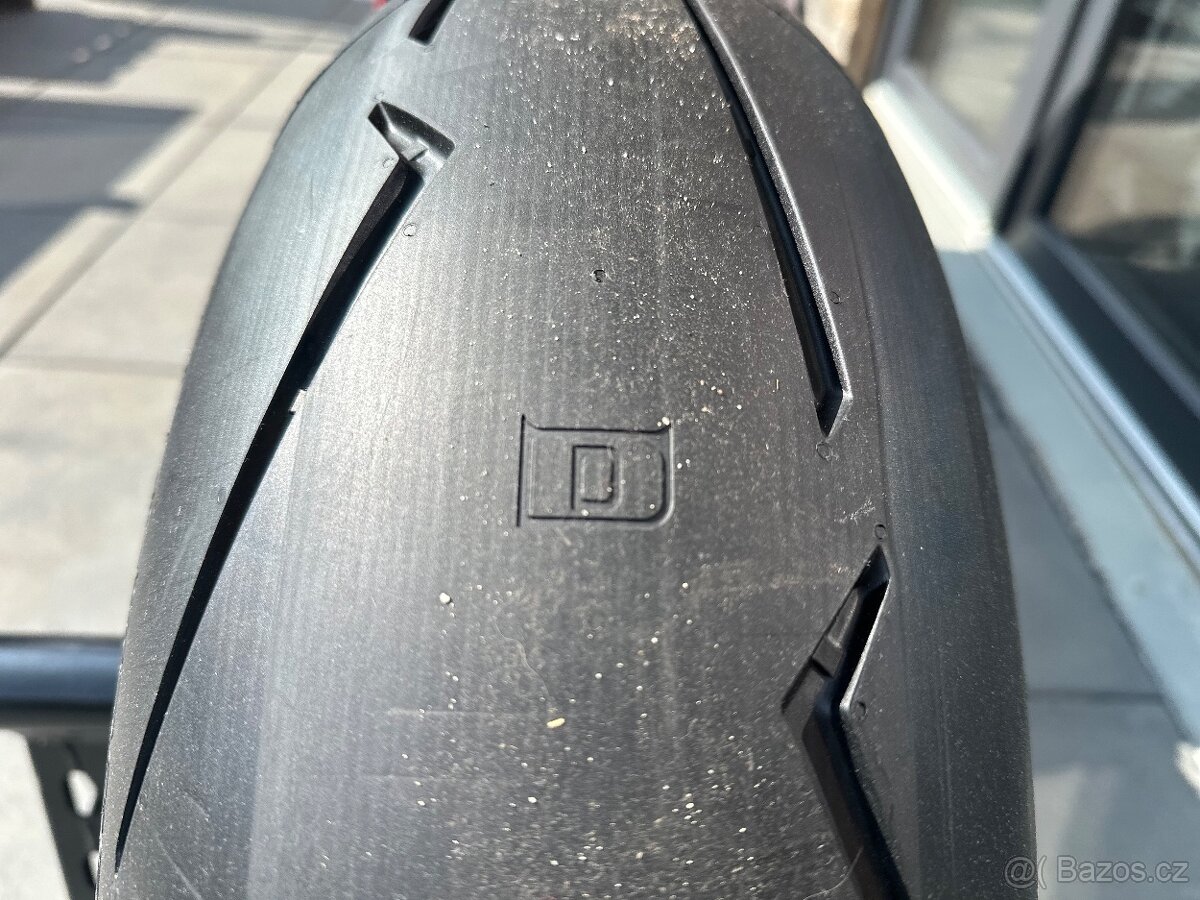 Ducati Panigale V4S (MY2018) - 8