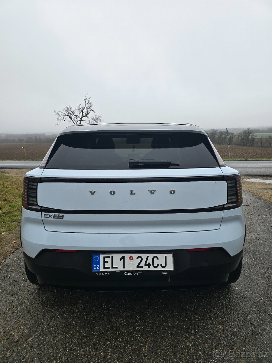 VOLVO EX30 PURE ELECTRIC SINGLE ENGINE XTENDED RANGE AUT PL - 8