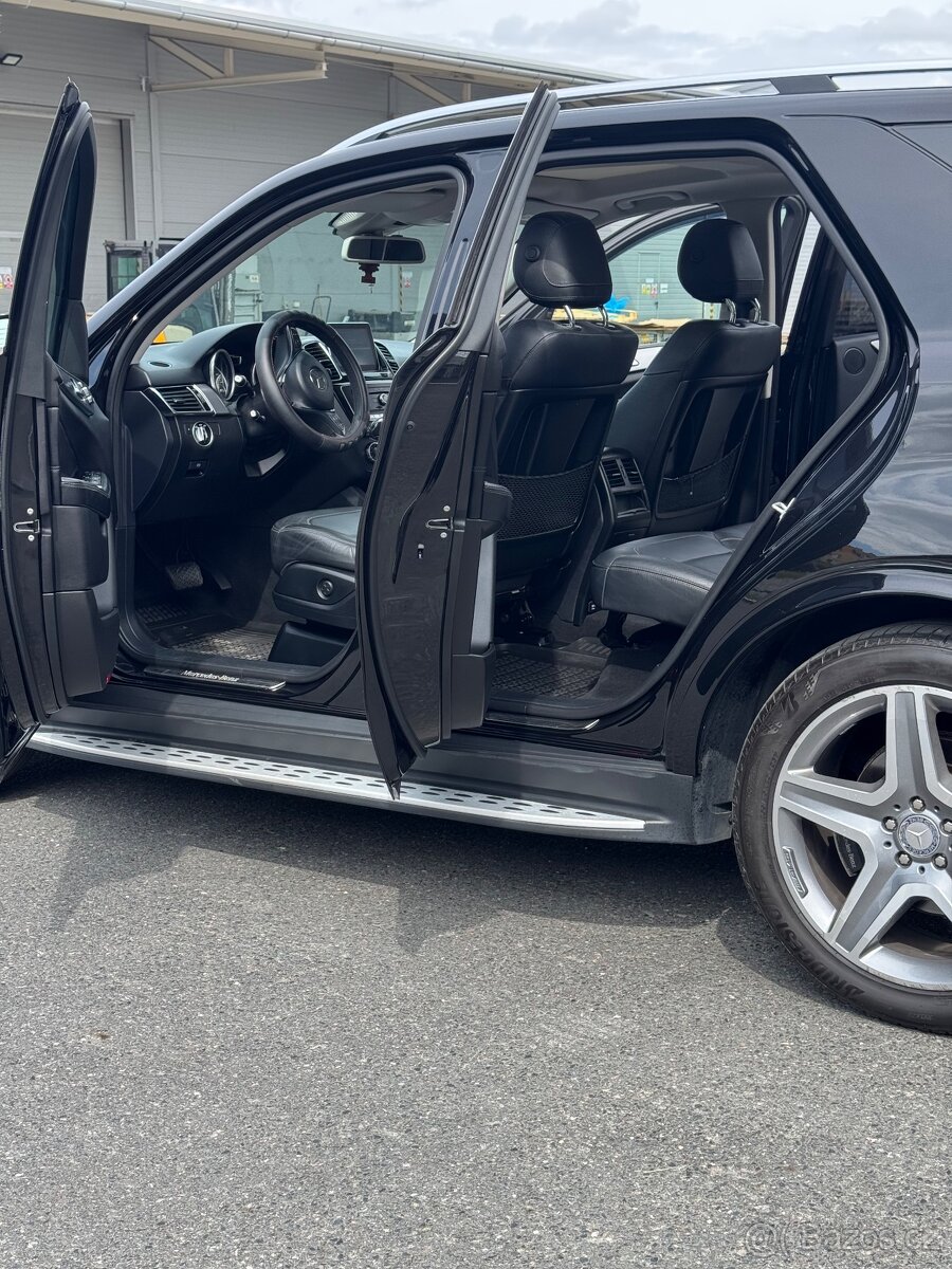 Mercedes-Benz GLE 350d 4MATIC + 2 dvě sady kol - 8