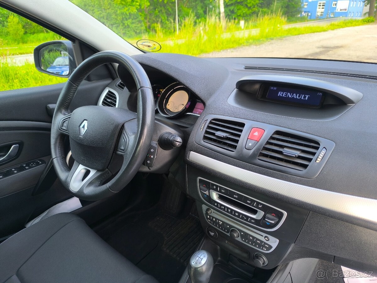 Renault Mégane, KRÁSNÝ,VÝBAVA,95TKM,SERVISKA - 8