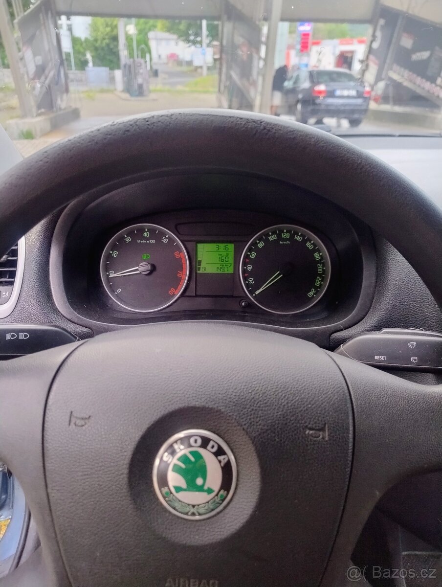 Škoda fabia - 8
