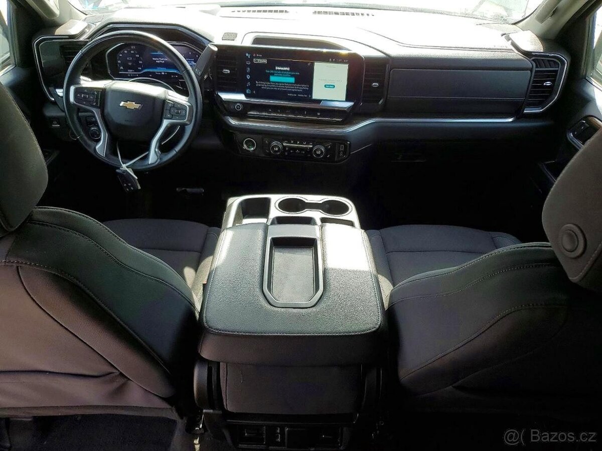 Chevrolet Silverado - 8