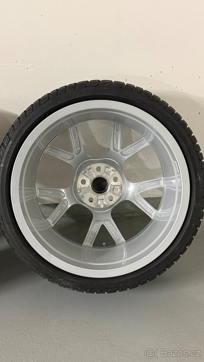 Prodám disky Audi RS3 zimní pneu 5x112 - 8