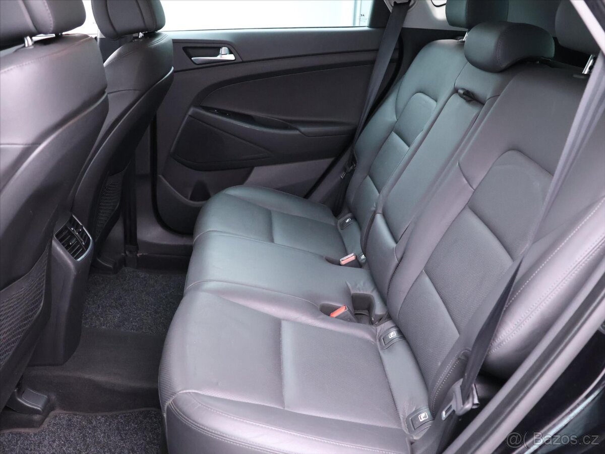 Hyundai Tucson 1,7 CRDI Xpossible Navi 1.Maj (2015) - 8