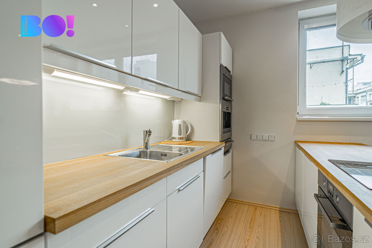 Prodej bytu 3+kk, 91 m², ul. třída Tomáše Bati, Zlín - 8