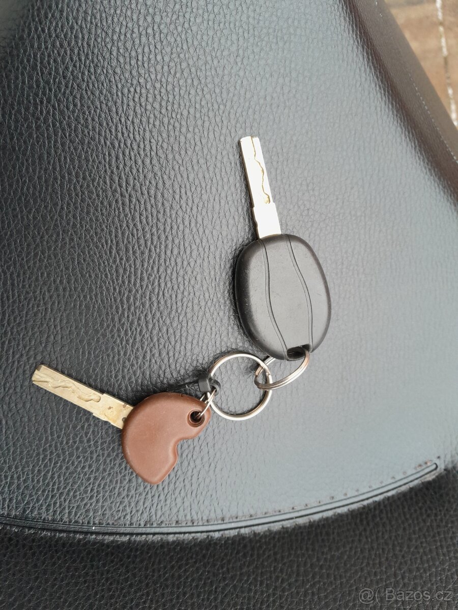 Piaggio Beverly 300i ABS, ASR, 2017, ZIMNÍ CENA - 8