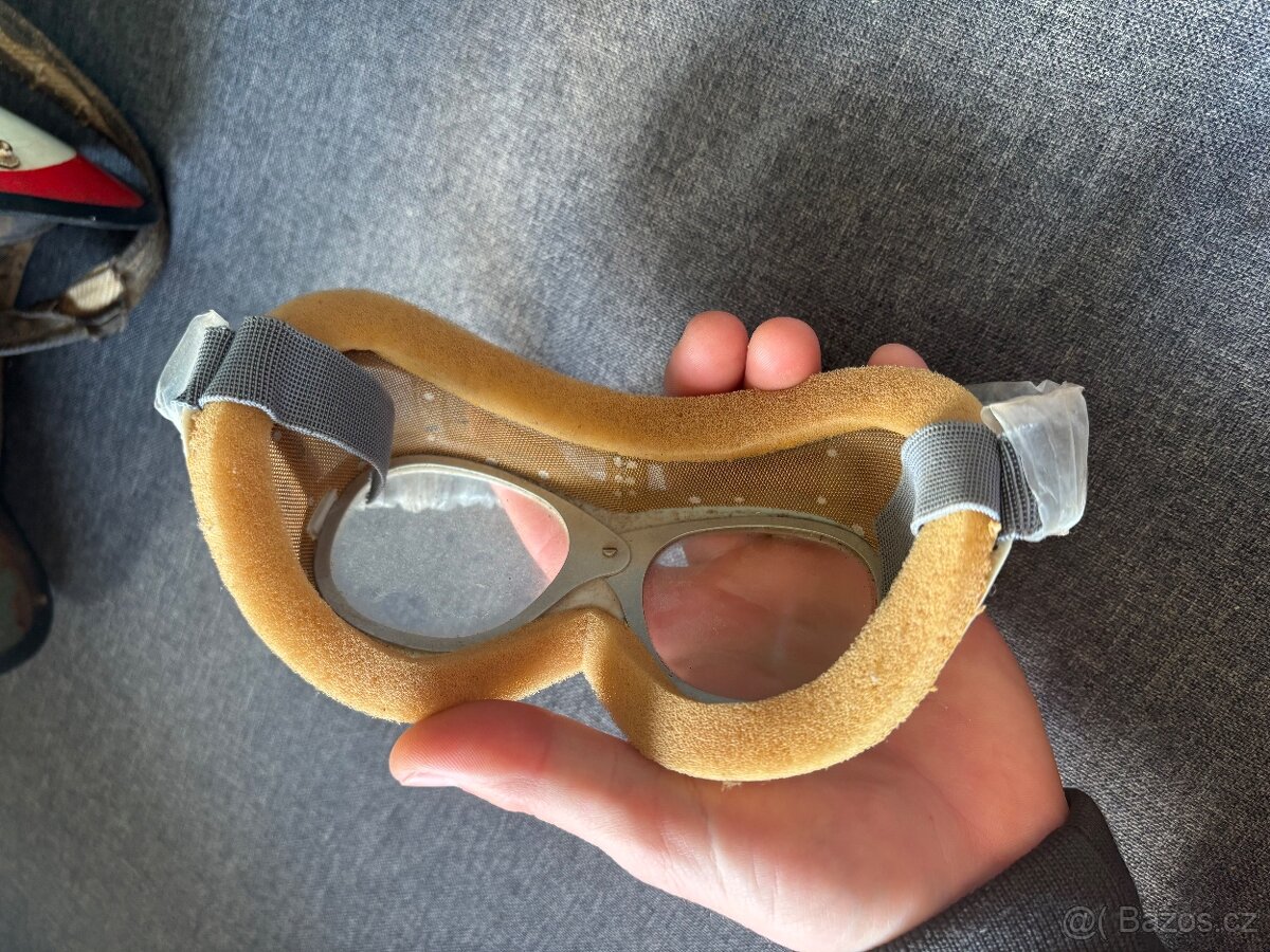 Kukla,přilby helmy - 8