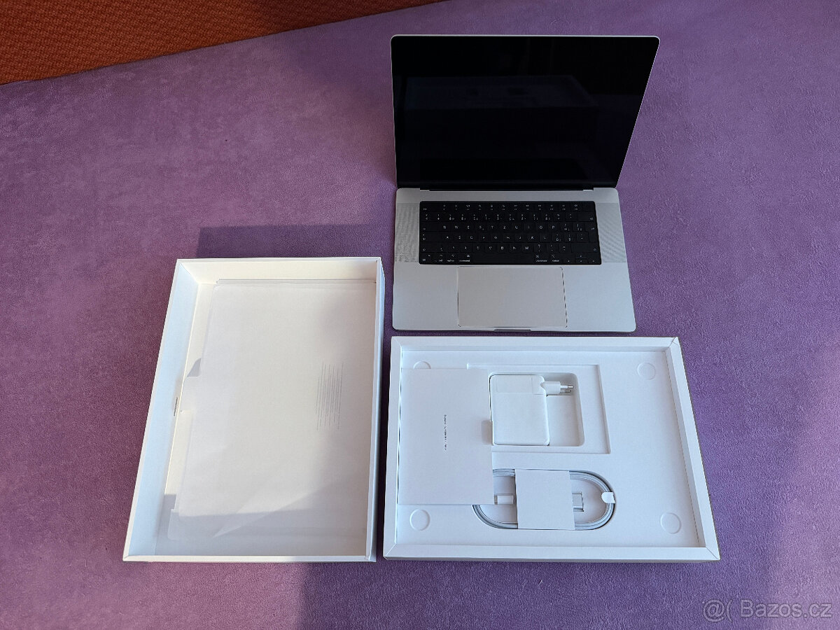 Macbook Pro 16" 2021 M1 16GB 512GB - 8