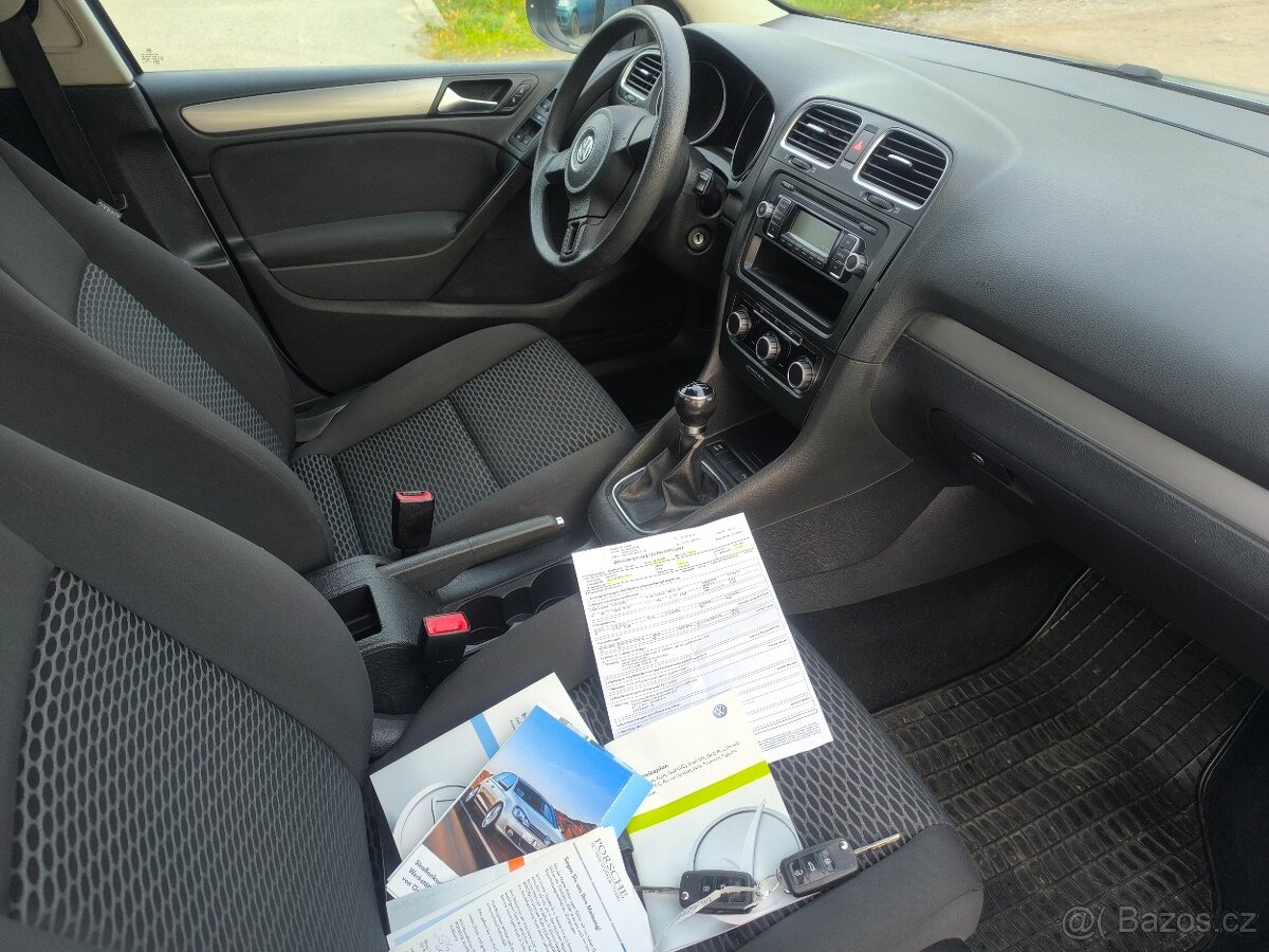Volkswagen Golf, TDI 66KW,PĚKNÝ,SERVISKA,1MAJ57 - 8