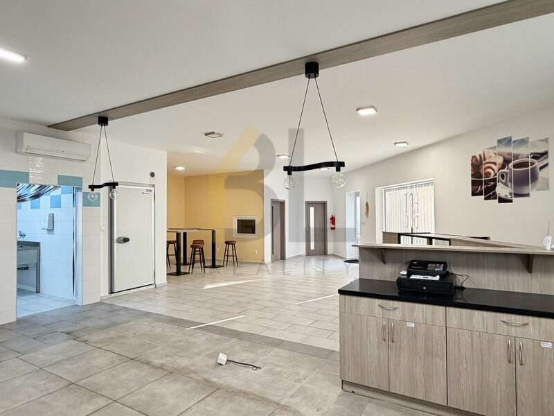 Pronájem komerčního prostoru 122m2, Hodonín - 8