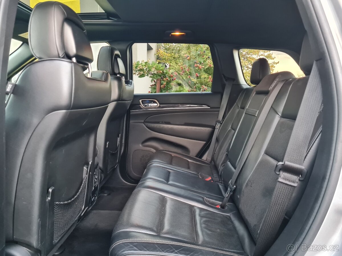 Jeep Grand Cherokee 3.0CRDi 184kW OVERLAND 108tKMM - 8