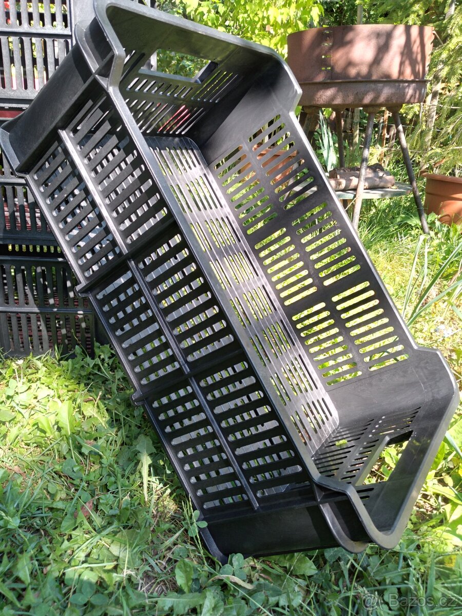 Plastové přepravky černé OZ 600x400x220 - 8