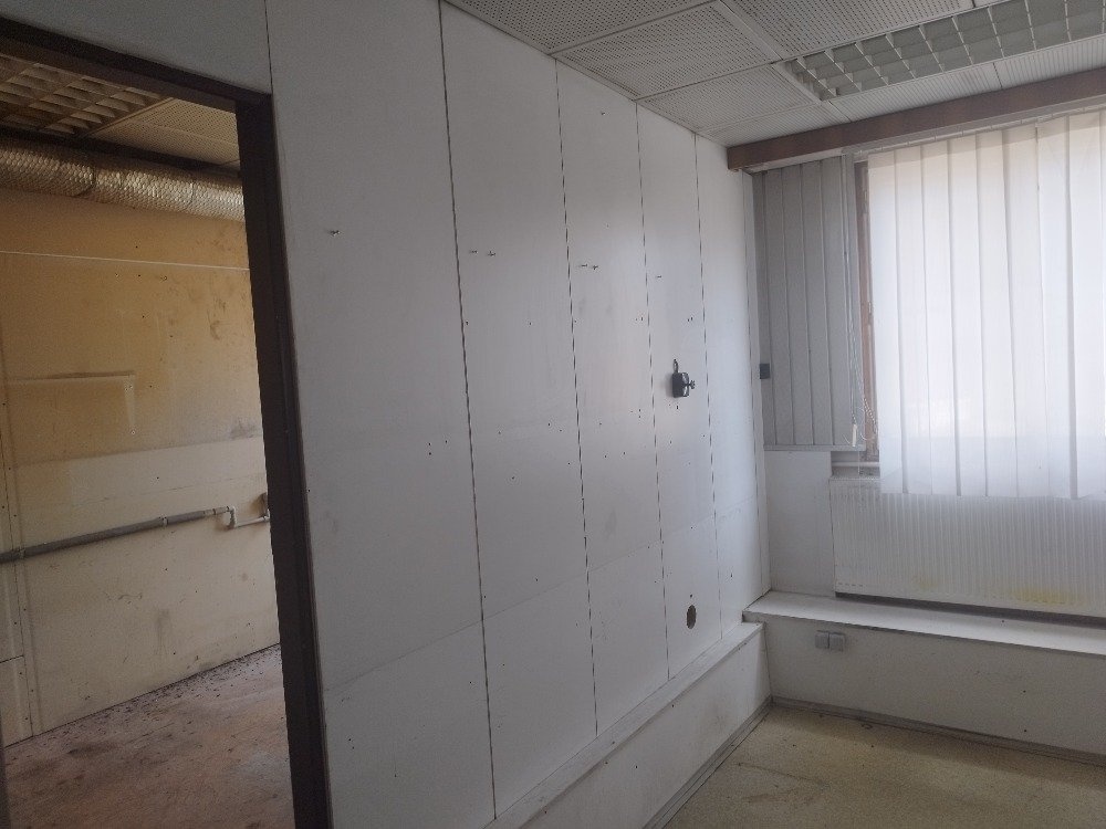 Pronájem kancelářských prostor 65 m², ev.č. 00040 - 8