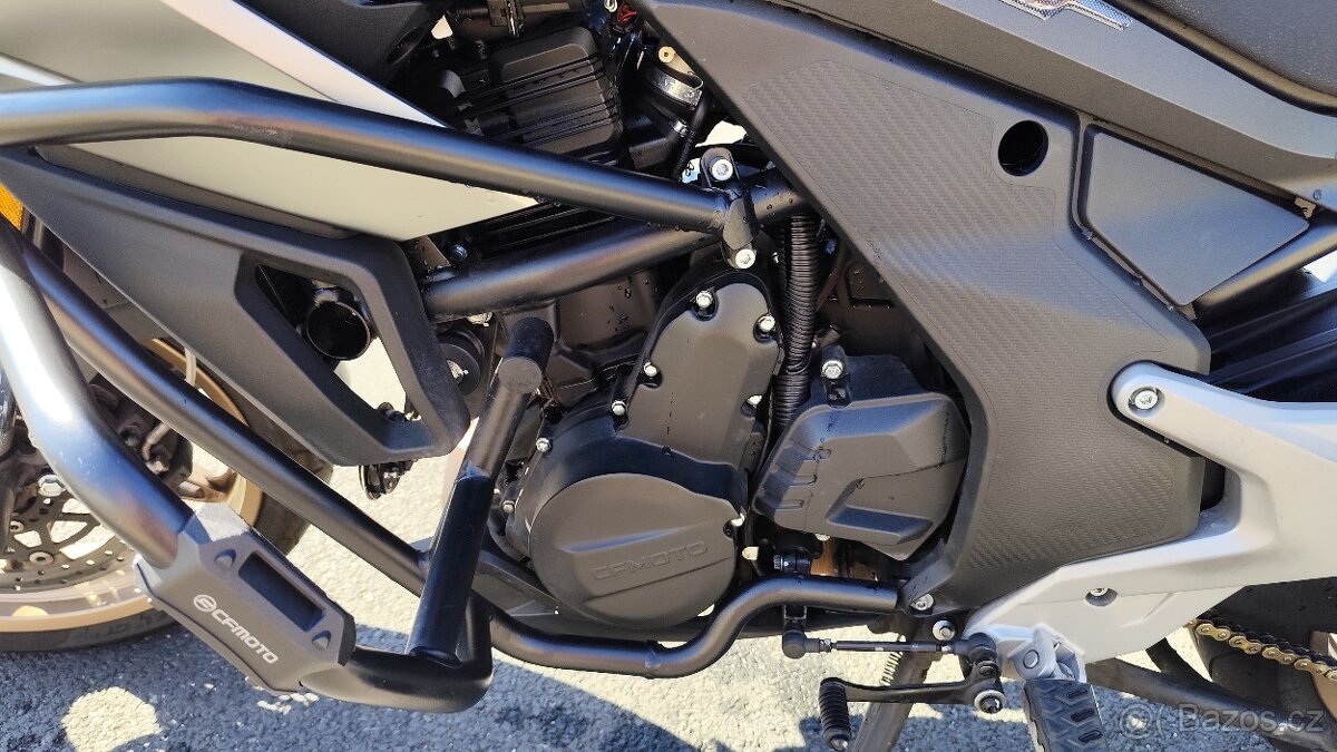 CFMOTO 700MT - 8