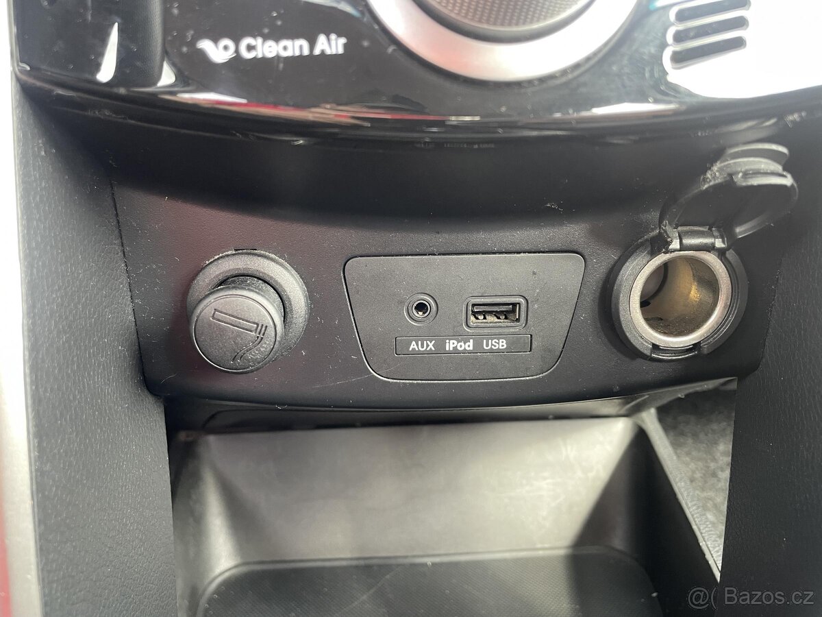 Hyundai I30 1.6 CRDi , 81 kW nafta, 2012 - 8