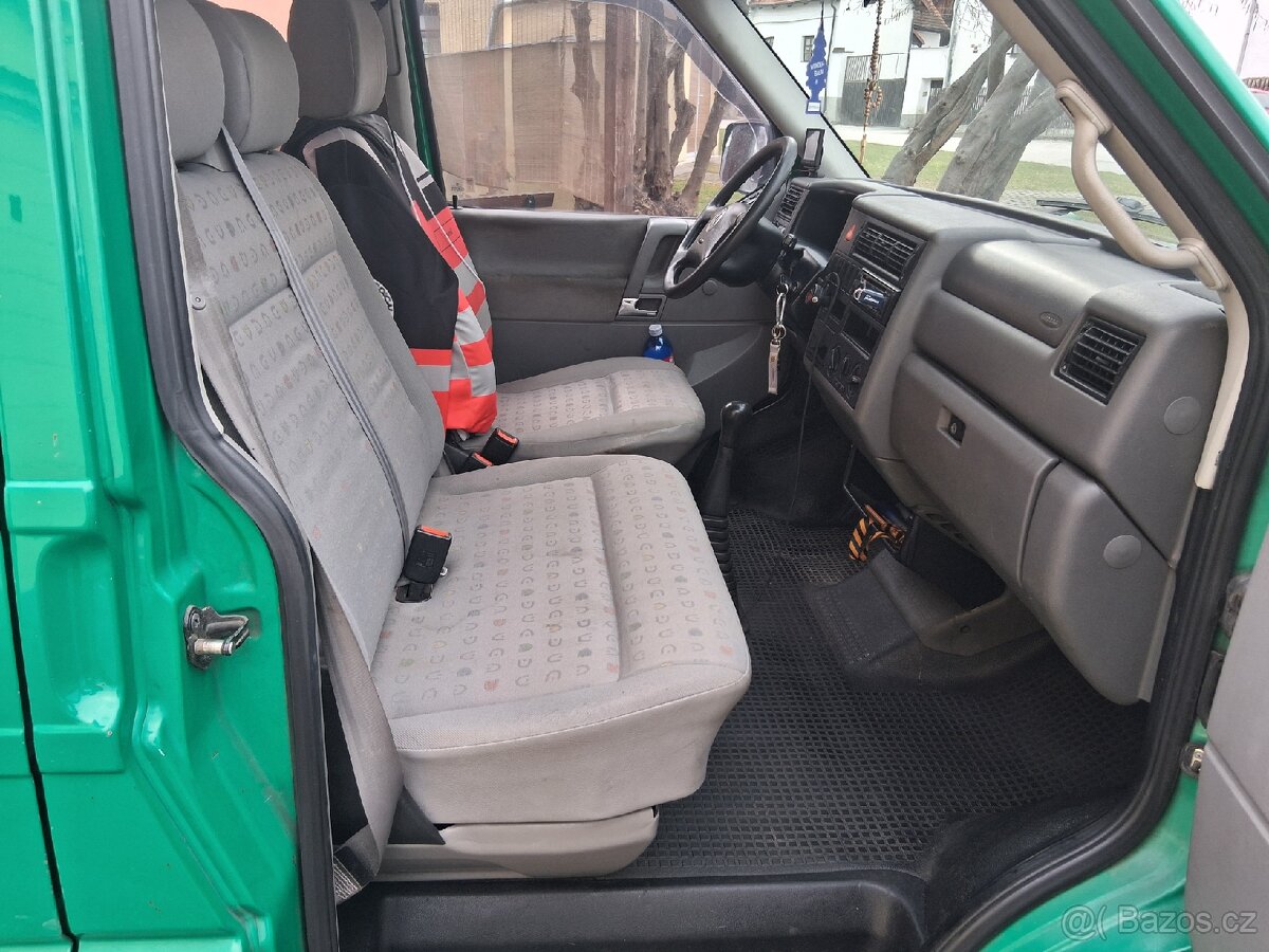 VW Transporter T4 Carevelle 2.5 TDI - 8