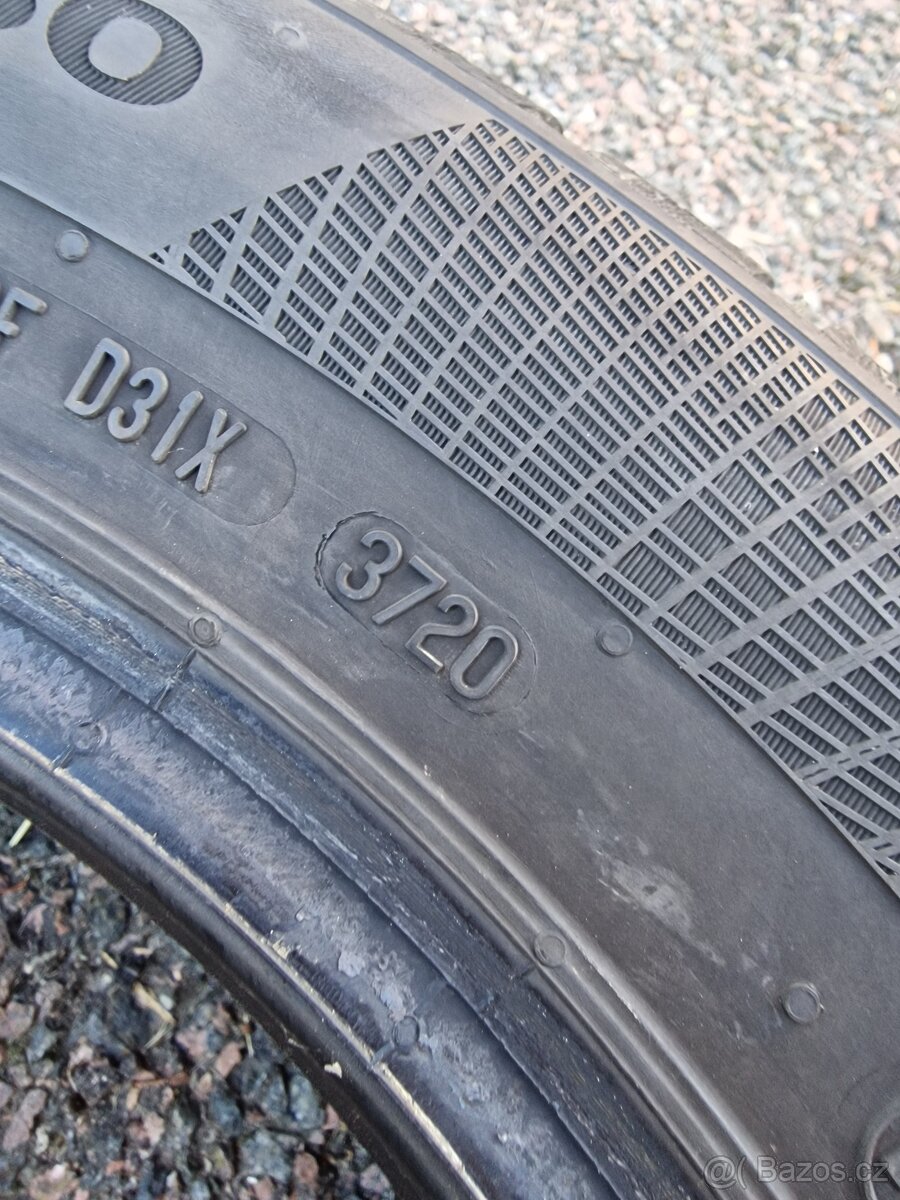 Zimní pneu Continental 205/55 r16 - 8