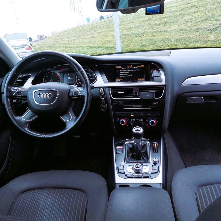 Audi A4 B8, 2.0 TDI 110 kW - 8