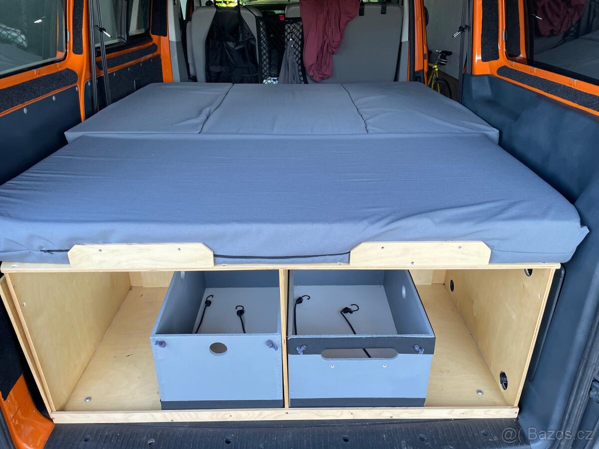 Volkswagen Transporter - obytný - 8