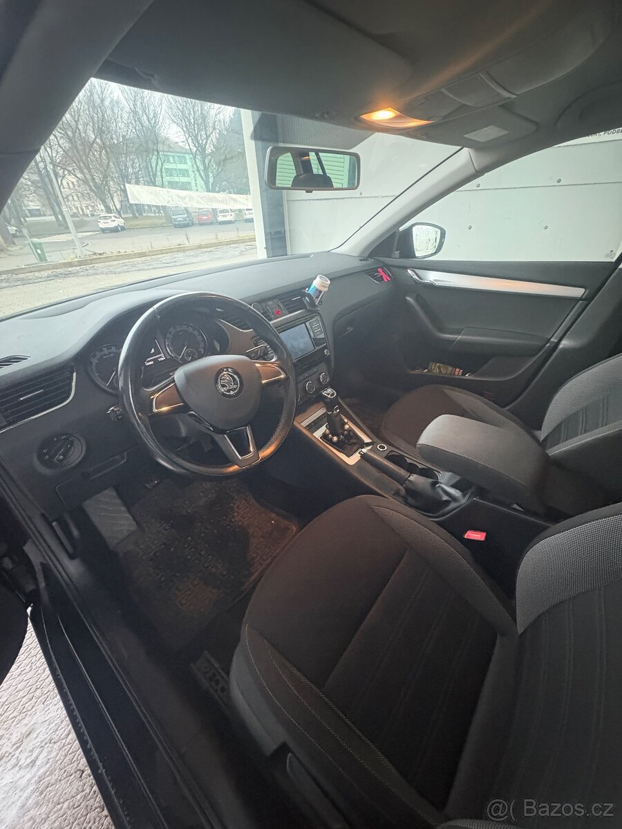 Škoda Octavia 1.6 TDi 85kw - 8
