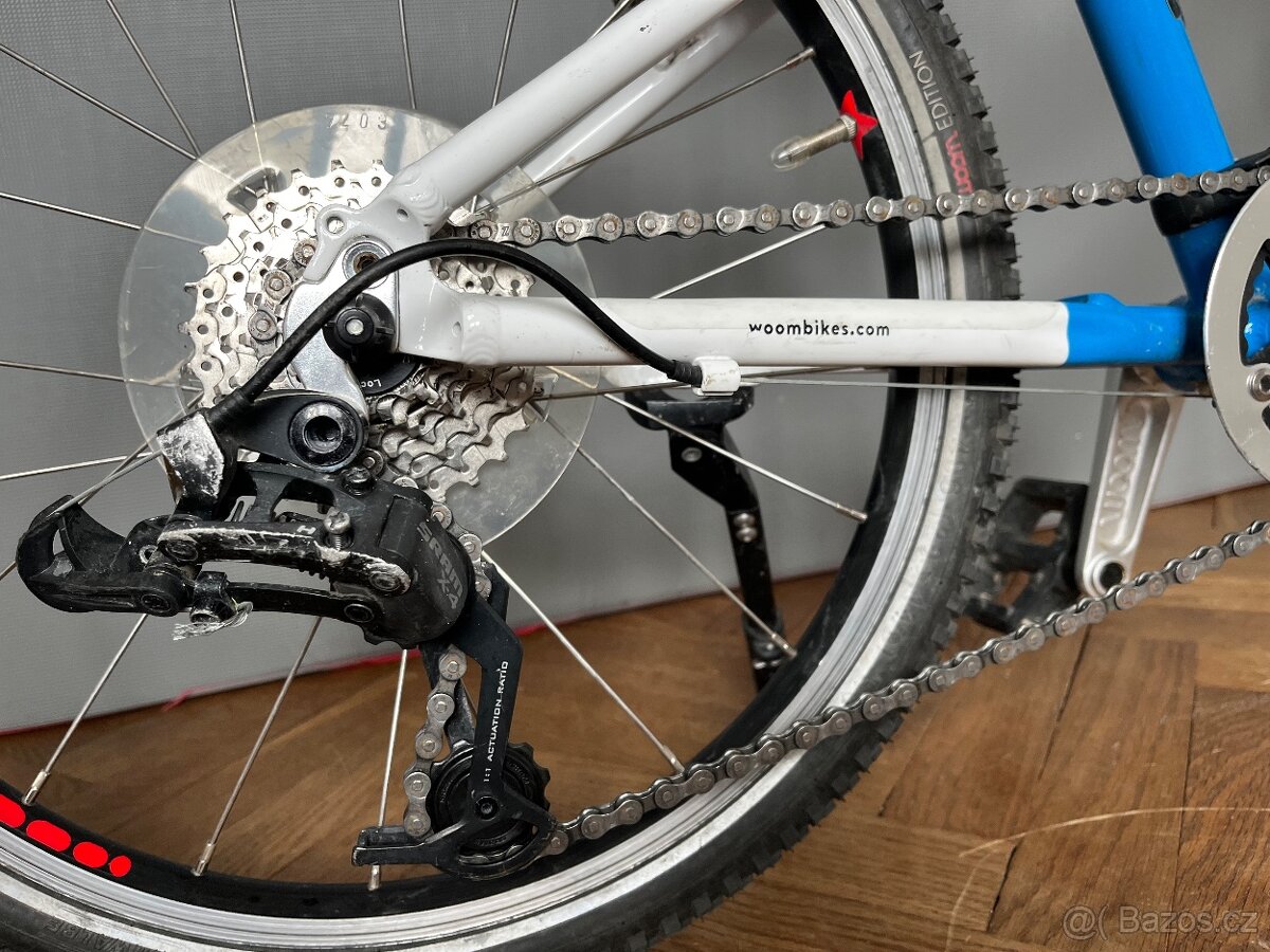 Woom 4 modra, vyborny stav - 8