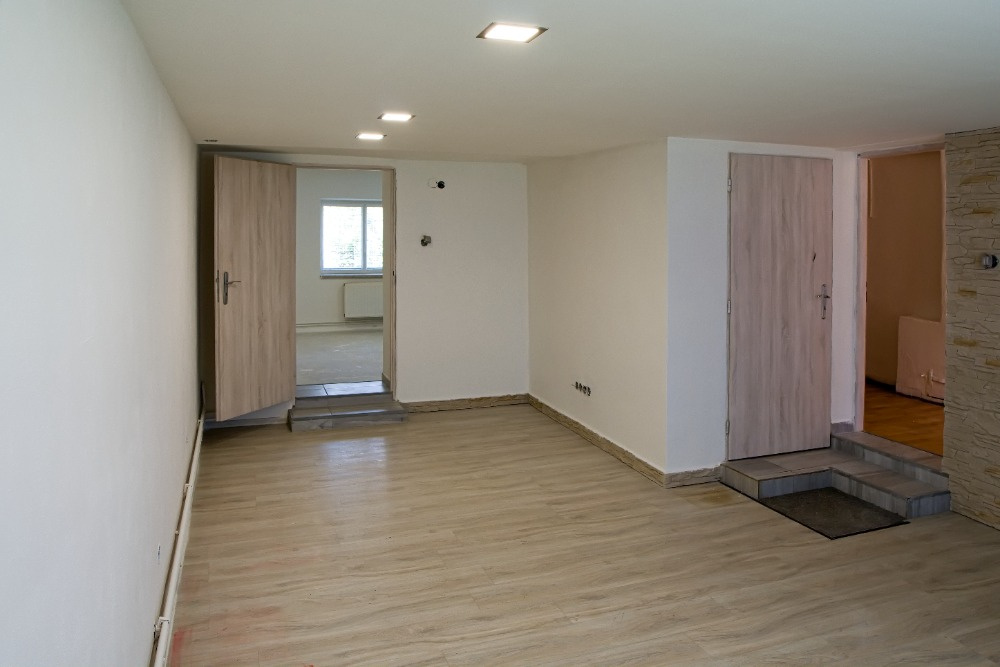 --RD Beskydy Trojanovice + pozemek 28000m2 2x rybník -- - 8