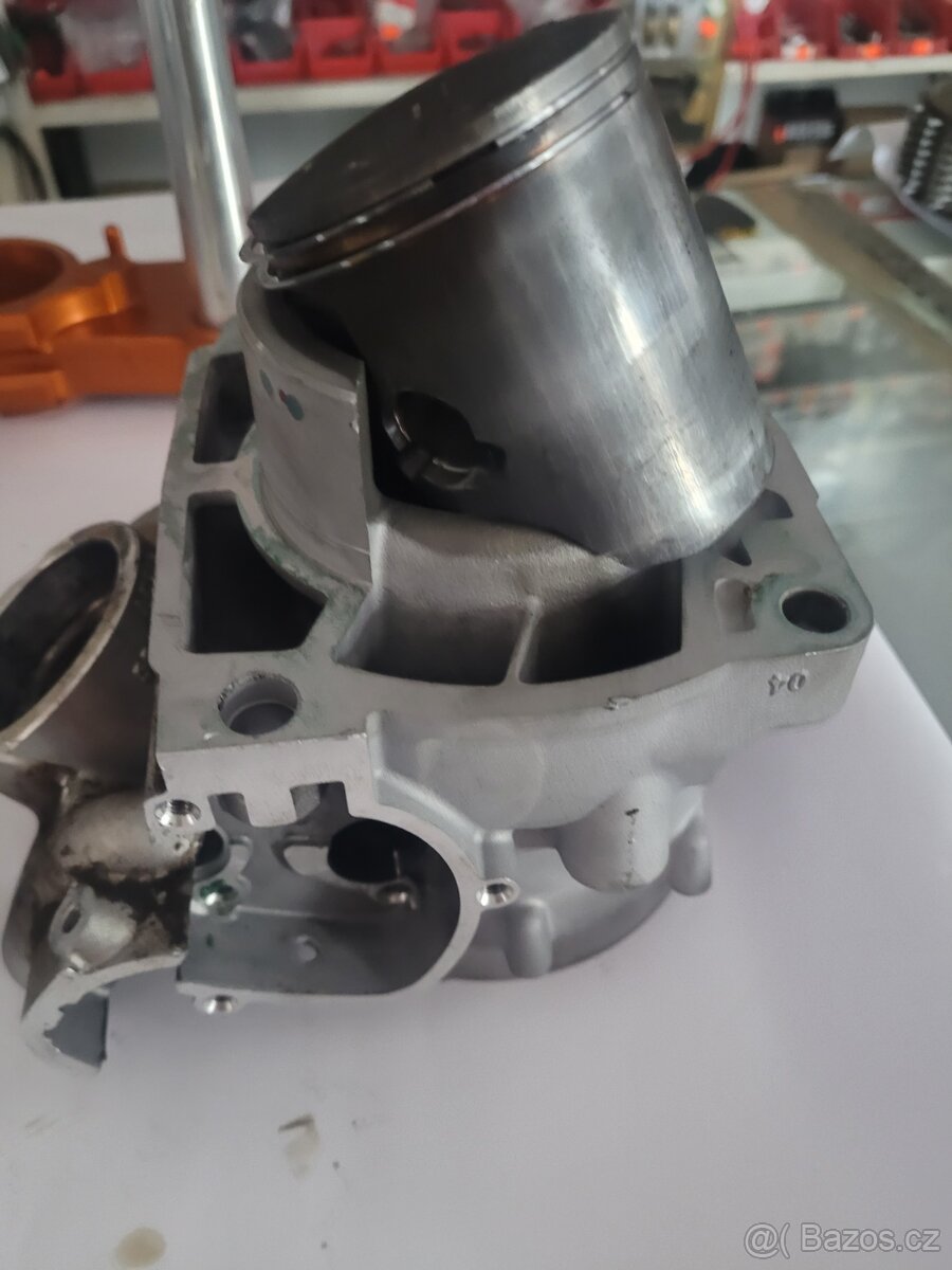 Prdám prevody do KTM - 8