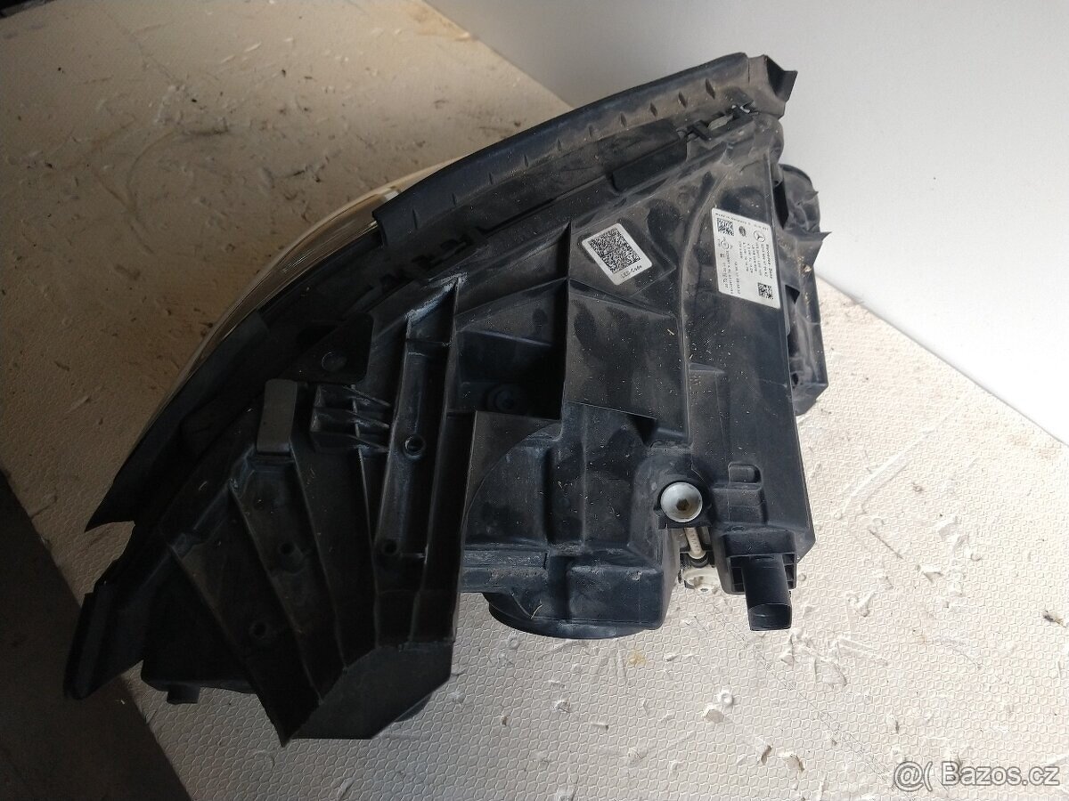 Mercedes W213 MULTIBEAM LED světlo k opravě A2139064704 - 8