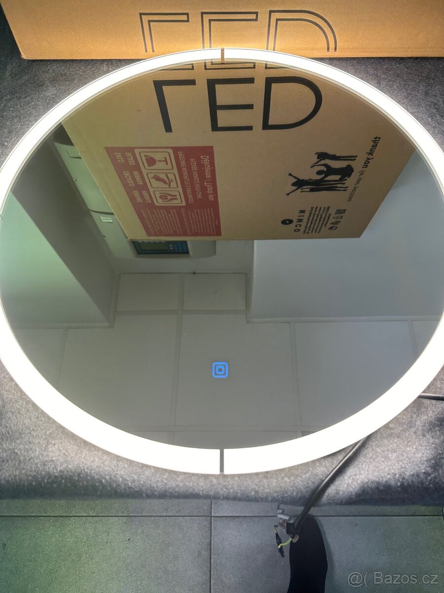 Kulaté LED zrcadlo pr. 600 s dotykovým senzorem - 8