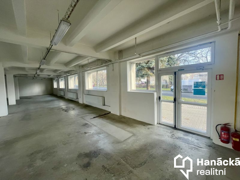 Pronájem, Obchodní prostory, 250m2, Bystřice pod... - 8