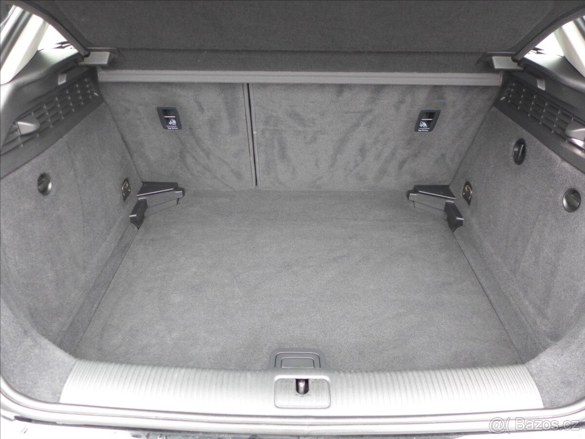 Audi A3 2,0 TDI 110KW, DIGI AC, 1.MAJ - 8