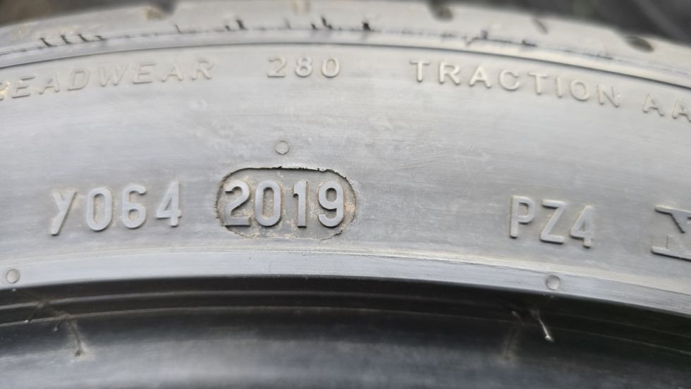 Letní pneu 245/35/20 Pirelli - 8