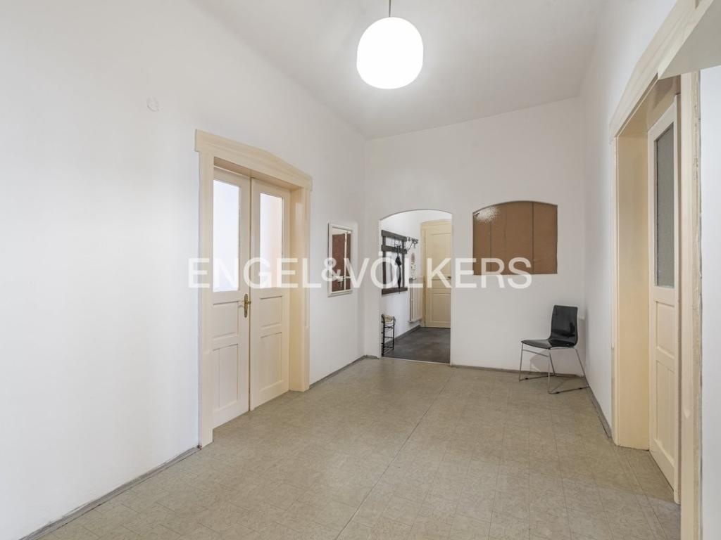 Pronájem bytu 4+1 140 m2 - 8